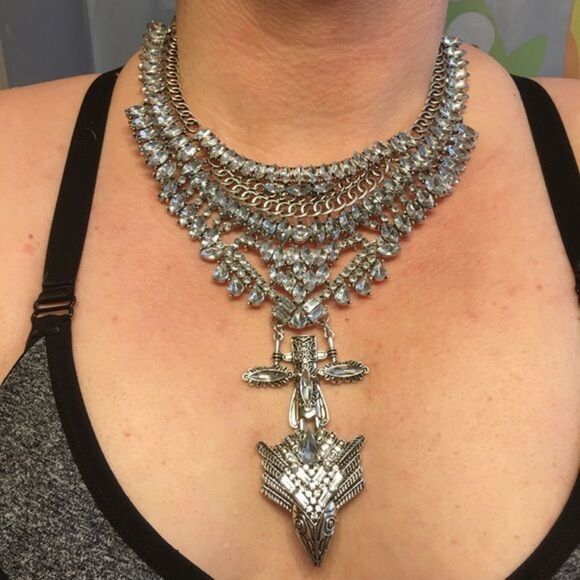 Giant Crystal Silver Detailed Statement Necklace - Picture 4 of 4